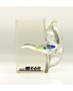 531762O_clear-ear-319-1002
